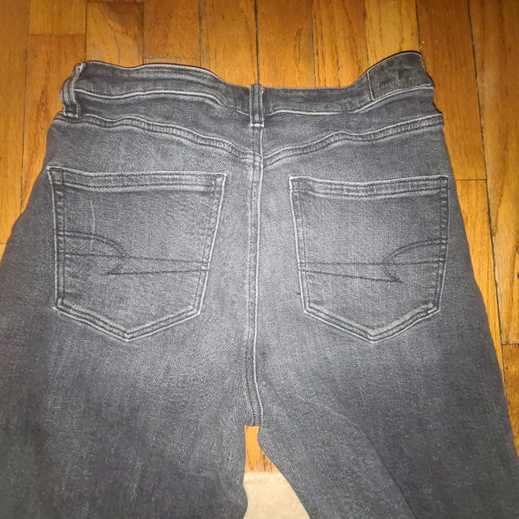 American Eagle Strigid Mom jeans sz 4 - Picture 5 of 6